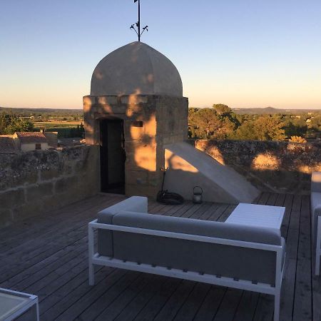 Tour Sarrazine De Montaren Bed & Breakfast Bagian luar foto