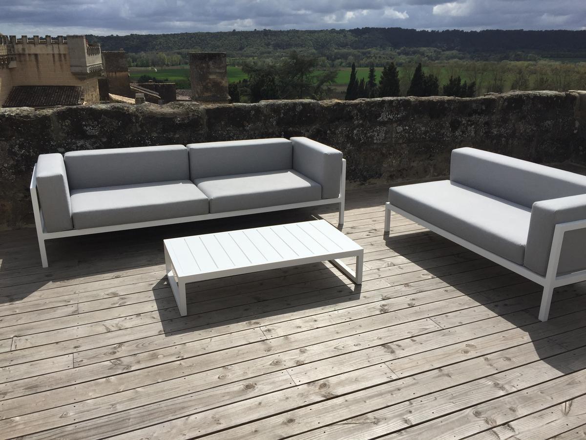 Tour Sarrazine De Montaren Bed & Breakfast Bagian luar foto
