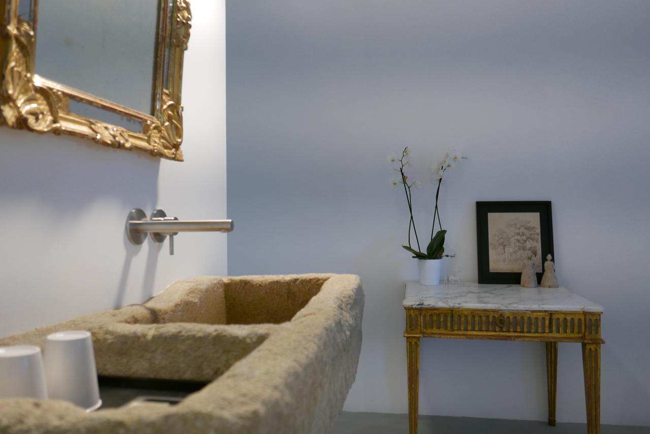 Tour Sarrazine De Montaren Bed & Breakfast Bagian luar foto