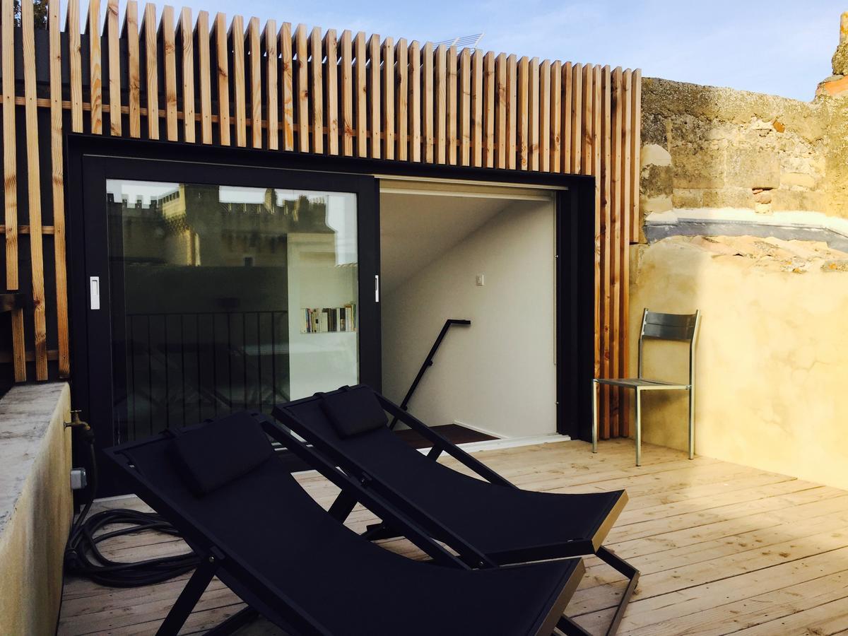 Tour Sarrazine De Montaren Bed & Breakfast Bagian luar foto
