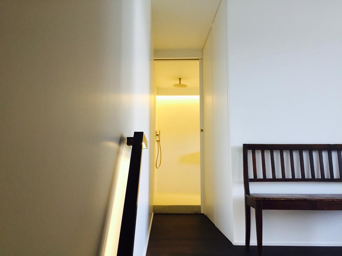Tour Sarrazine De Montaren Bed & Breakfast Bagian luar foto