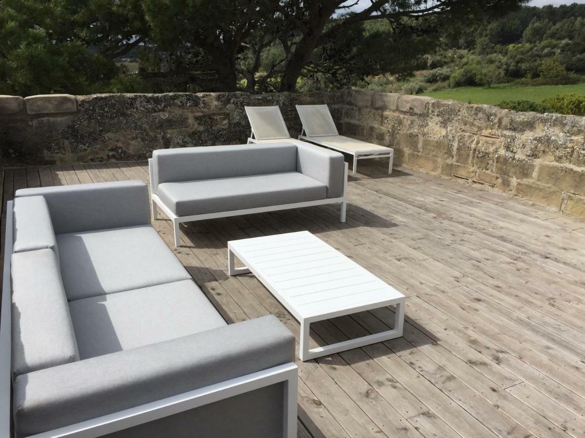 Tour Sarrazine De Montaren Bed & Breakfast Bagian luar foto